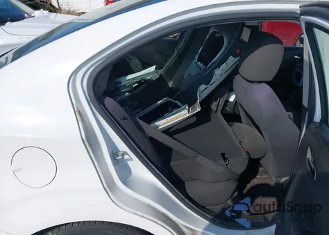 2015 Chevrolet Sonic Lt Auto z USA, uszkodzony, nr VIN 1G1JC5SG1F4107460